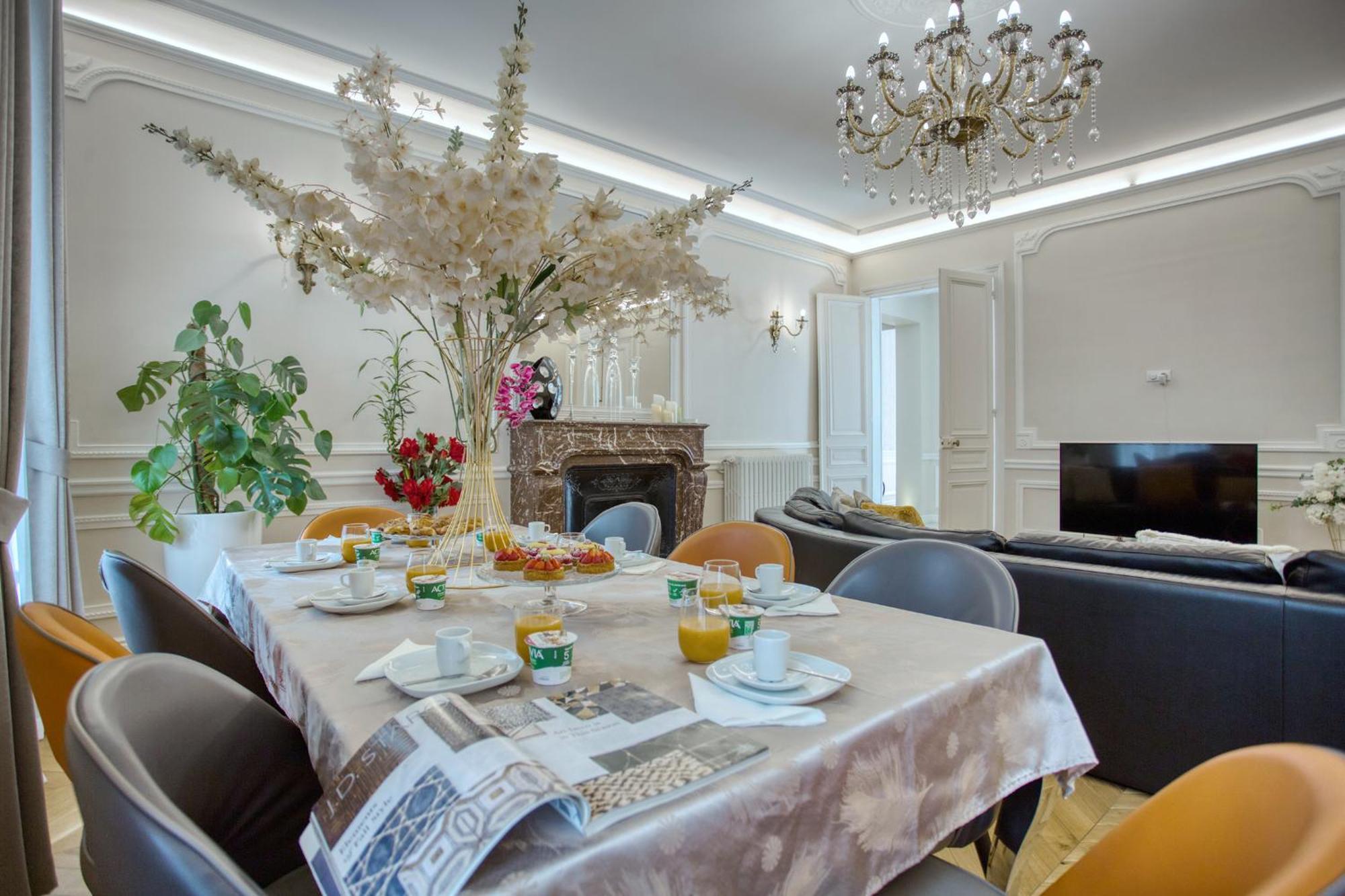 Luxueux 200M2 5Ch Champs Elysees A 1Min Perle Rare Párizs Kültér fotó